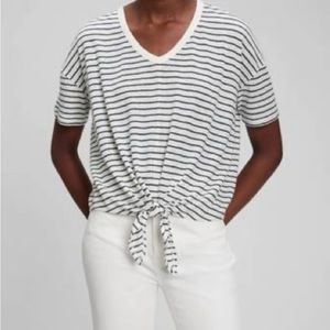 GAP linen blend, tie front tee